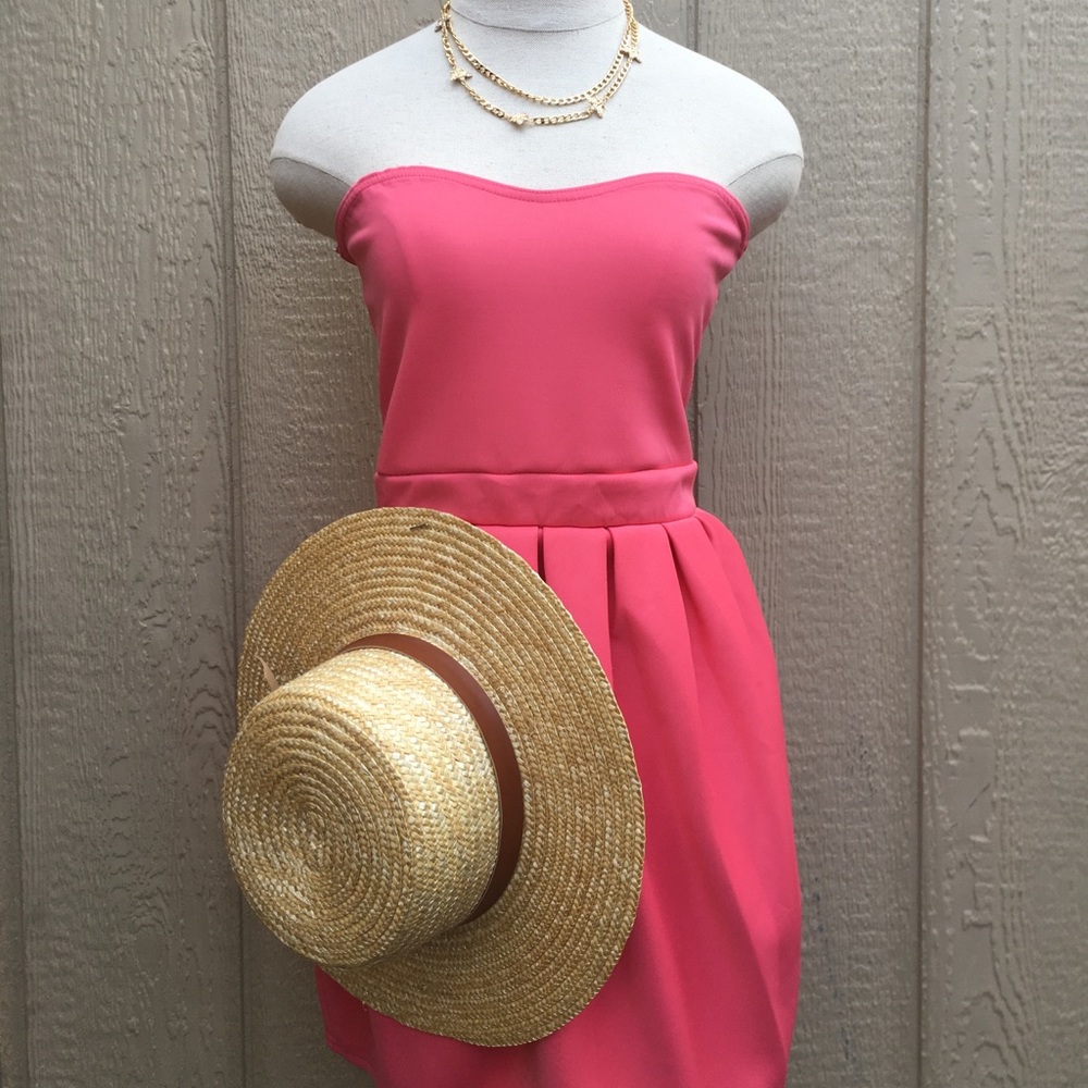 Coral Sweetheart neckline mini dress